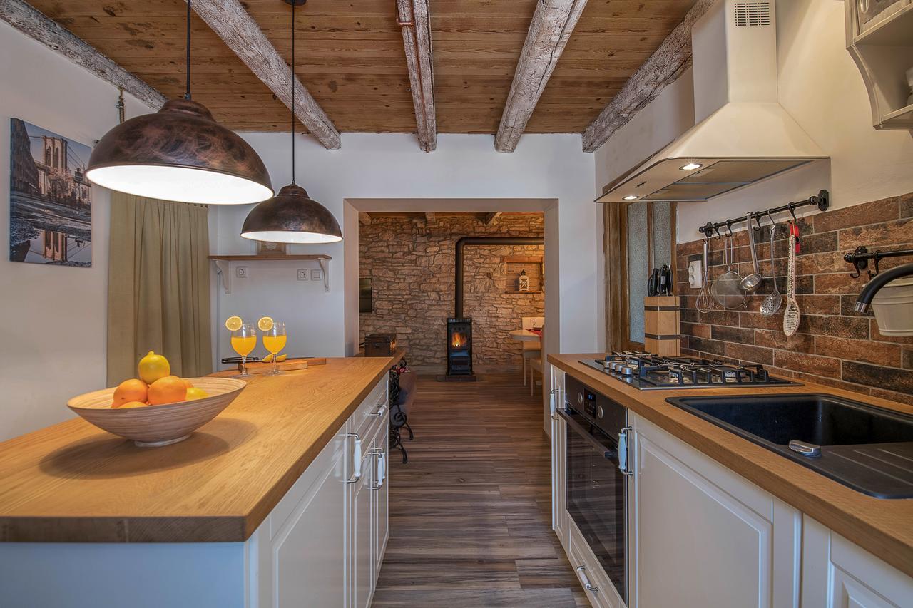 Rustic Istrian House Varesco Krnica Exterior photo